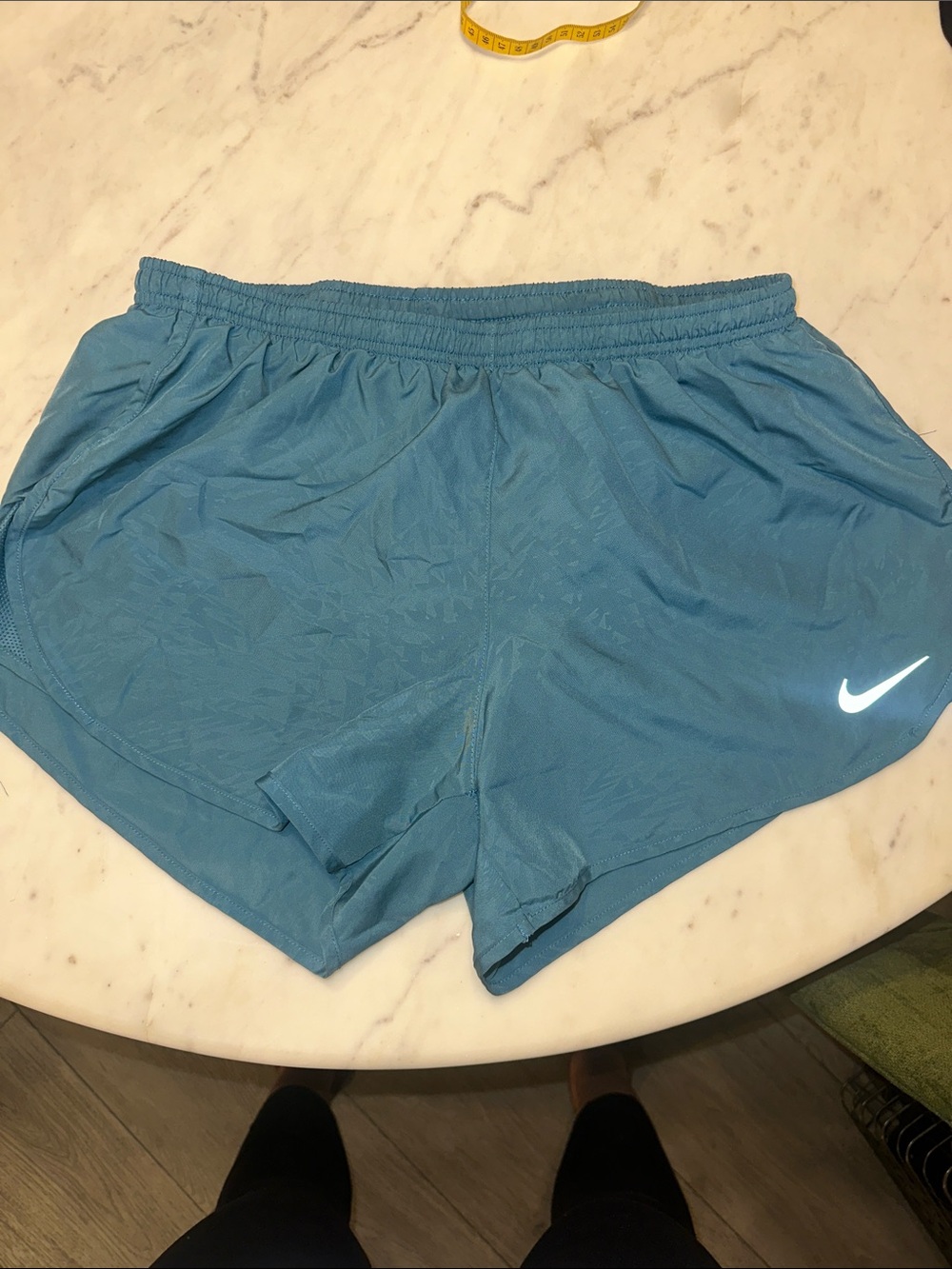 Nike Dri-FIT Women's Light Blue / Teal Running Shorts size Large